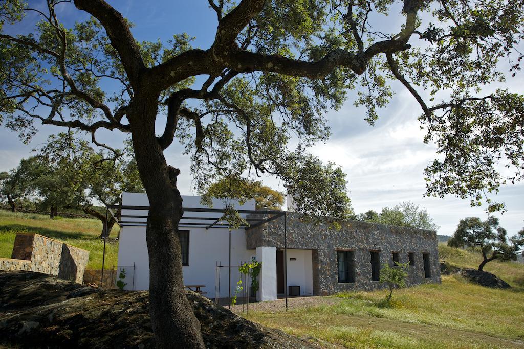 Las Tobas Higuera De La Sierra  Exterior foto